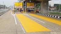 Dari Jakarta, akses masuk dimulai dari ramp on Cipinang sedangkan pintu keluarnya akan keluar dari ramp off Jakasampurna di Bekasi.