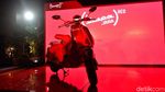 Vespa Luncurkan Motor Merah Super Mahal