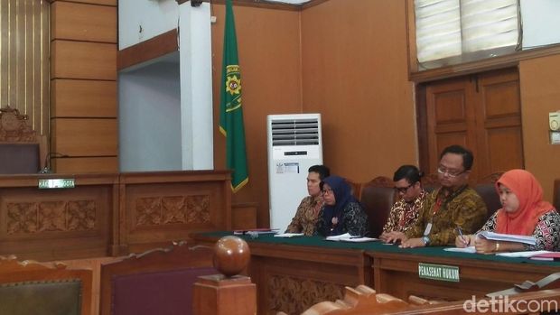  Sidang praperadilan tersangka heli AW 101, Irfan Kurnia Saleh