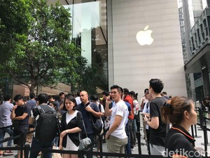 Borong 8 iPhone X, Orang Indonesia ini Merasa Beruntung