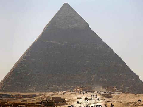 Piramid Agung Giza tampak luar