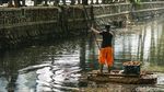 Pembersihan Saluran Irigasi di Sunter Utara