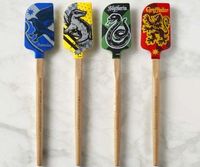 Unik! Spatula dan Celemek Bertema Harry Potter Bikin Masak Makin Asyik