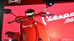Vespa Luncurkan Motor Merah Super Mahal
