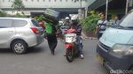 Foto: Abang Opang di Tanah Abang