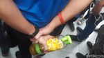 Foto: Infused Water dan Gelang yang Menempel di Sandiaga