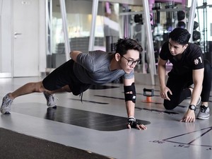 Latihan Beban, Ini Pesan Moral yang Didapat Presenter John Pantau Martin