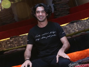 Reza Rahadian Ingin Hidupkan Sosok Chairil Anwar yang Baru