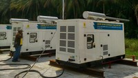 Mesin-mesin PLTD yang sudah terpasang.