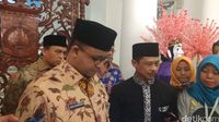 Imam Masjid New York Shamsi Ali menemui Anies Baswedan di Balai Kota