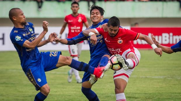 Persib tidak khawatir dengan laga melawan Persija yang digelar di PTIK.