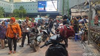 Suasana di sekitar Blok A Tanah Abang pada Jumat (3/11/2017) sekitar pukul 14.50 WIB. 