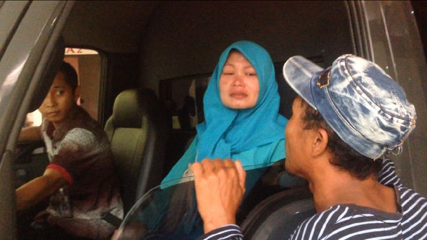Jenazah diserahkan ke keluarganya.