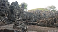 Jangan mentang-mentang cantik dan kaya akhirnya pilih-pilih pasangan, terus jadi sombong dan tidak menikah sampai tua. Urusan jodoh itu sudah diatur oleh Tuhan (Sudirman/detikTravel)