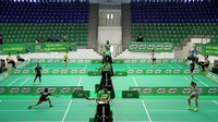 Suasana pertandingan babak semifinal kategori tunggal putri kelompok usia U-15. Pool/Sirnas-Milo.