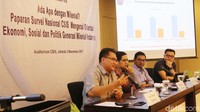Peneliti CSIS Yose Rizal Damuri (kiri) memaparkan sejumlah temuan di bidang sosla ekonomi.