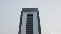 Foto: Berlokasi di Jalan Merdeka Selatan atau seberang parkiran IRTI Monas, Perpustakaan Nasional Indonesia (Perpusnas) menjadi salah satu objek wisata Jakarta yang bisa dinikmati baik hari biasa atau libur weekend (Randy/detikTravel)