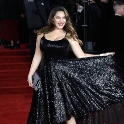Berkali-kali Keguguran, Kelly Brook Berdamai dengan Kenyataan