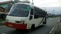 Di Pulau Sebatik belum ada sarana transportasi umum, yang ada ialah angkutan sewa. Tentunya tarif sewa lebih mahal, jika dibandingkan angkutan umum. Djoko Setijowarno/Masyarakat Transportasi Indonesia.
