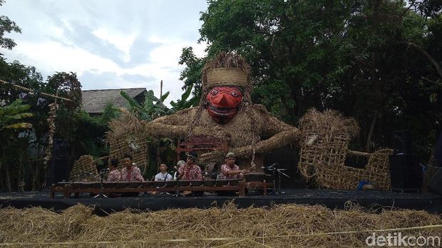 Lestarikan Budaya, Masyarakat Losari Cirebon Gelar Festival