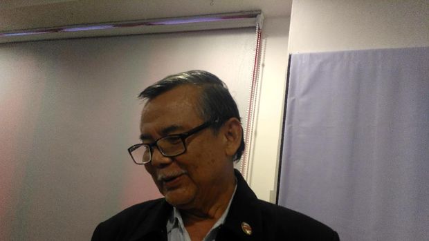 Mantan Wakil Ketua KPK, Bibit Samad, berharap komisioner KPK menjaga soliditas.