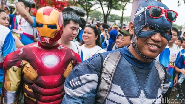 Selain marathon, CT Arsa Foundation Charity Fun Run juga diramaikan kontes kostum. Peserta memakai berbagai kostum, termasuk kostum pahlawan super.