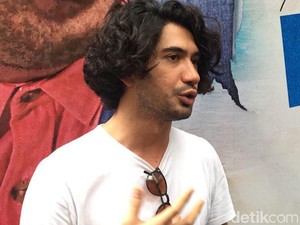 Perankan Benyamin Sueb, Ini Pandangan Reza Rahadian