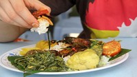 Kalau tak makan nasi, rasanya kok seperti belum makan ya? Apalagi masih saja ada yang makan mie dengan nasi, kentang dengan nasi, kan sama-sama karbohidrat. Foto: Istimewa