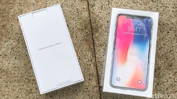 Saat membuka iPhone X disambut Desain by Apple in California. Foto: Adi Fida Rahman/detikINET