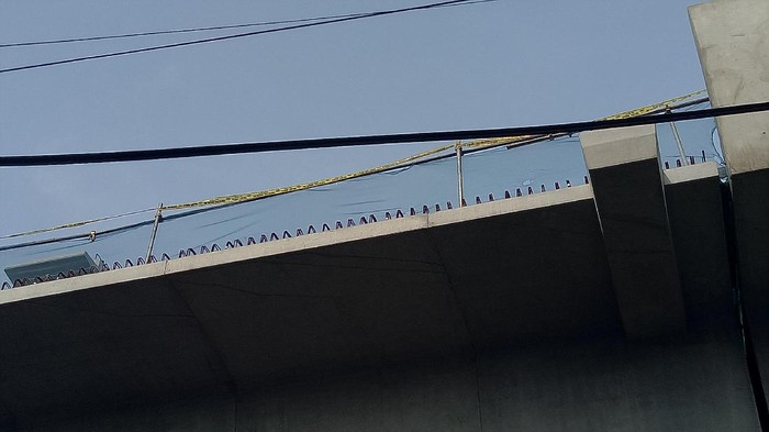 Lokasi Jatuhnya Pagar MRT Timpa Pemotor Digaris Polisi