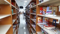 Foto: Usai membuat kartu, pengunjung bisa lanjut ke lantai 21 dan 22 untuk membaca buku. Kedua lantai tersebut merupakan perpustakaan umum yang terbuka bagi publik (Randy/detikTravel)