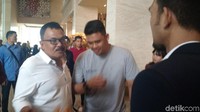 Ini Erwan Nasution, adik almarhum Erwin Nasution, Ayah Bobby. Erwan memimpin rombongan keluarga. Foto: Danu Damarjati/detikcom