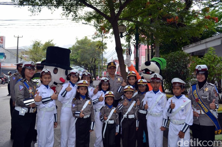  Lucu  Operasi Zebra  Lodaya di Sukabumi Libatkan Badut dan 