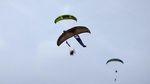 Atraksi Paramotor Meriahkan CT ARSA Foundation Charity Fun Run 2017
