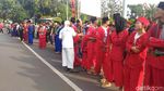 Gaya Jawara Betawi Peragakan Jurus Silat di Monas