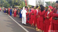 Mereka mengenakan pakaian yang beragam. Foto: Samsudhuha Wildansyah/detikcom