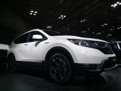 CR-V Hybrid Irit Banget, Hampir Tembus 20 km/l!