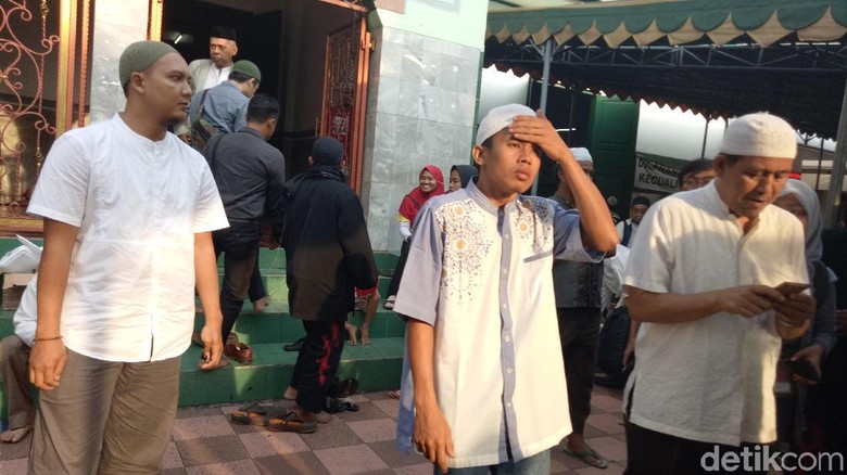 Usai Dengarkan Ceramah Habib Rizieq, Jemaah Jalan Kaki ke Monas Usai Dengarkan Ceramah Habib Rizieq, Jemaah Jalan Kaki ke Monas