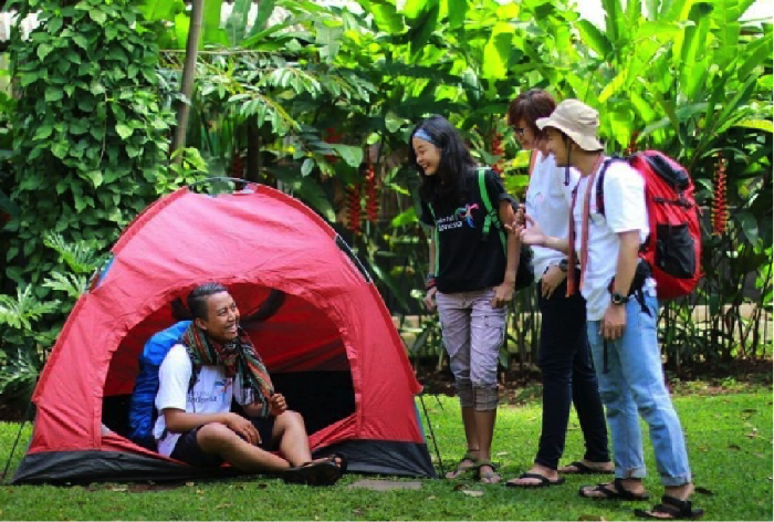 Sensasi Kamping di Pasar Karetan Radja Pendapa