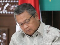 Jokowi Ajukan Perry Warjiyo Sebagai Calon Tunggal Gubernur BI