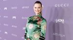 Behati Prinsloo Hamil Anak Kedua Adam Levine