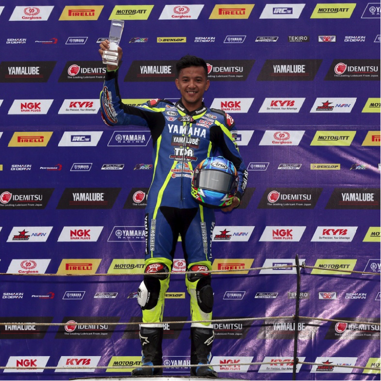 Rey Ratukore dan Richard Taroreh Juara Umum Yamaha Sunday Race 2017 Rey Ratukore dan Richard Taroreh Juara Umum Yamaha Sunday Race 2017