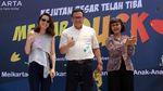 Wow, Ada Bebek Raksasa di Meikarta