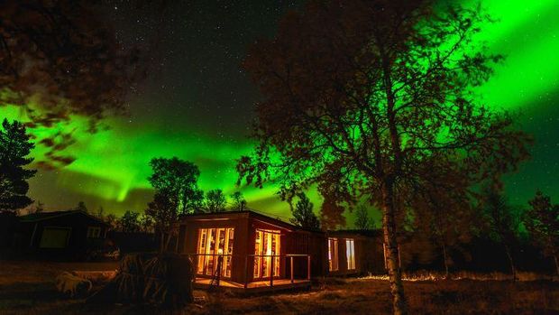 <i>Speechless!</i> 7 Hotel Berpemandangan Aurora Cantik