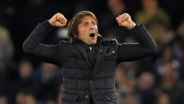Conte: Salaman dengan Mourinho Tak Penting, Lebih Penting Menang Conte: Salaman dengan Mourinho Tak Penting, Lebih Penting Menang