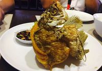 Sedapnya Ikan Gurame 'Terbang' hingga Gurame Saus Telur Asin yang Gurih