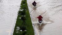 Dikutip dari Reuters, Minggu (5/11/2017), topan Damrey merupakan badai ke-12 yang melanda Vietnam dalam tahun ini.  (Foto: Dok. REUTERS/Kham)