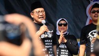 Cak Imin juga turut serta mengikuti Jalan Sehat Sarungan yang sedikitnya menempuh jarak sekitar 3 kilometer.  Foto: dok. PKB