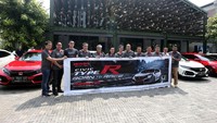 Peresmian R-Club, komunitas pemilik mobil Civic Type R.