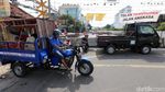Perlintasan KA Ditutup Total, Warga Kemayoran Protes